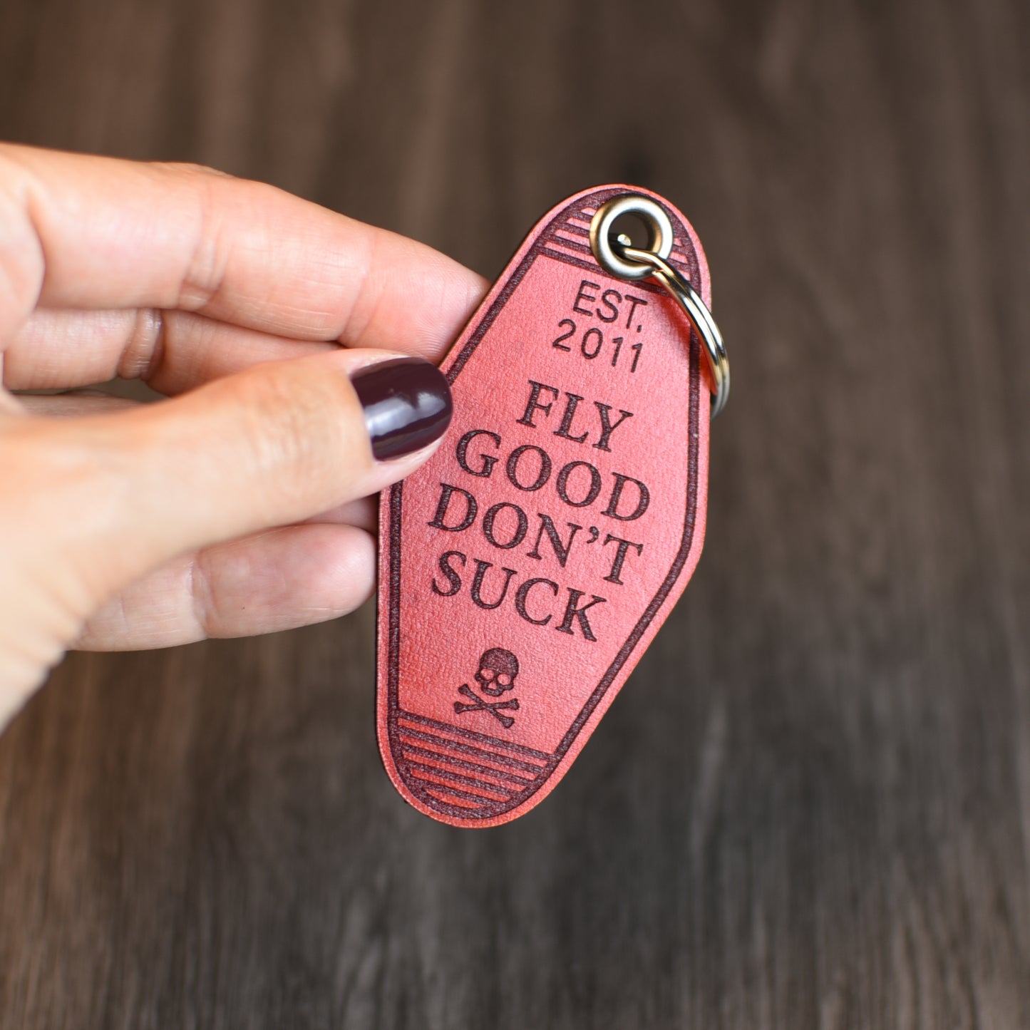 SKULL & CROSSBONES LEATHER KEY TAG // Red